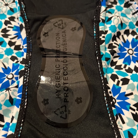 Plus sz 3x 22-24 ladies tankini. NWOT. - Picture 11 of 11